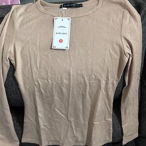 Women’s long sleeve shirt